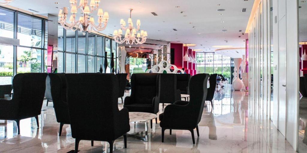 Azure Urban Resort Staycation Manila Eksteriør billede